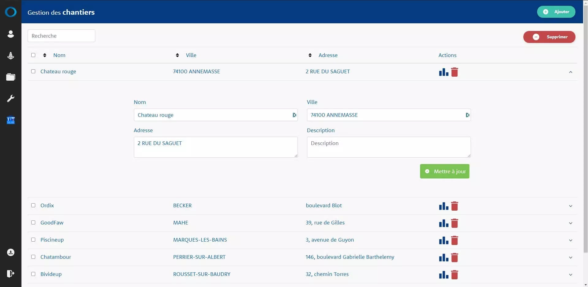 Computer interface featuring a project management system titled 'Gestion des chantiers' with project details in French
