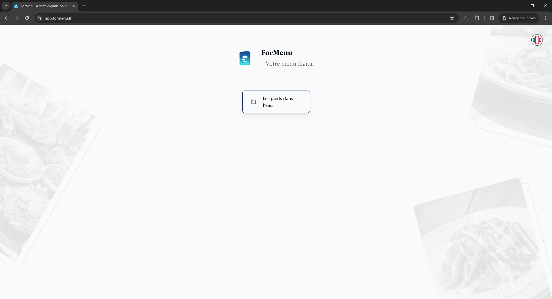 Computer screen displaying the ForMenu website with 'Votre menu digital' text, a search bar with placeholder 'Les pieds dans l'eau', and food-related graphics