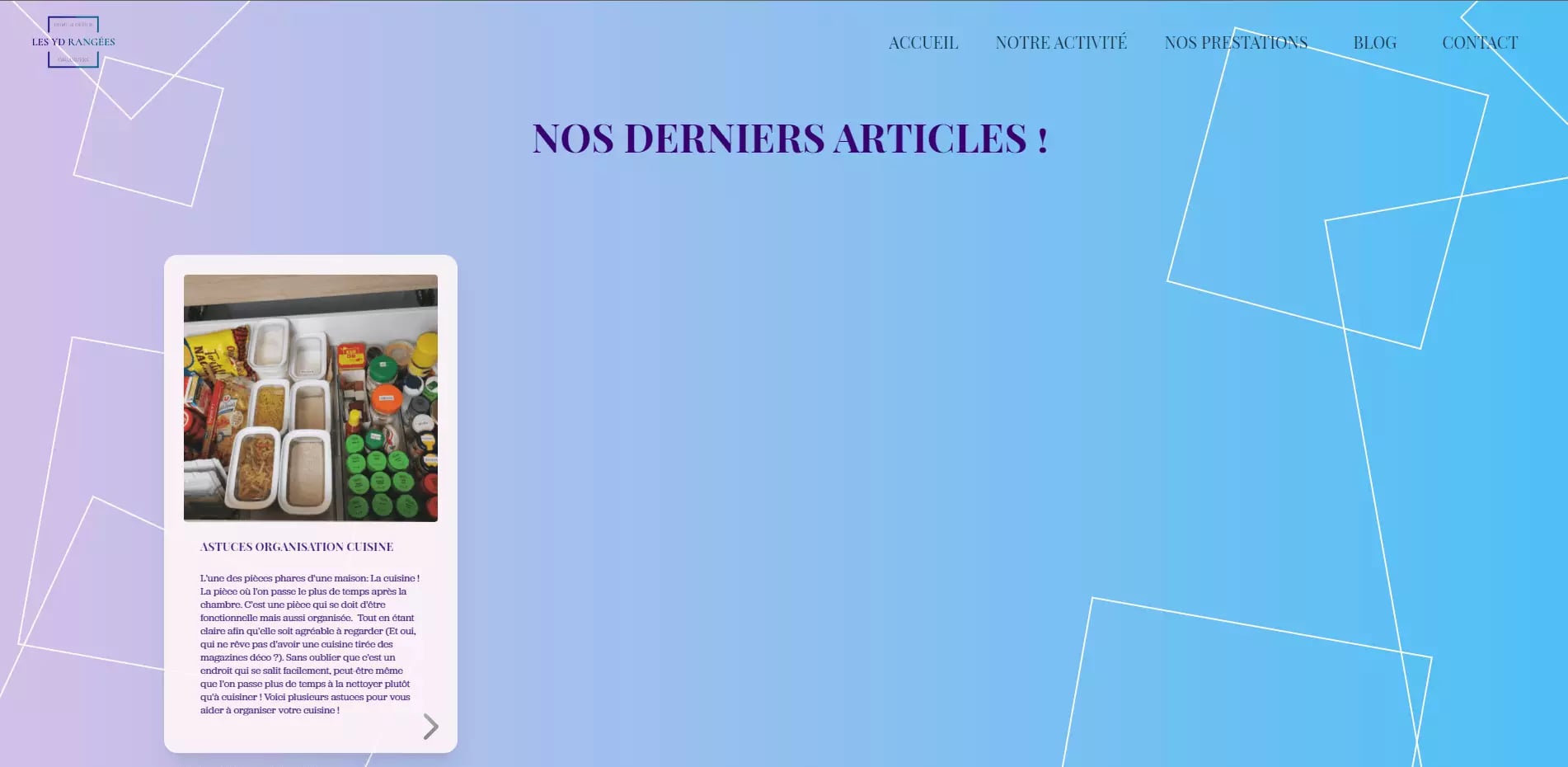 Webpage featuring a French article about kitchen organization tips and a snapshot of an organized drawer with various food items and bottles
